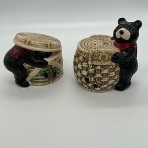 Black Bears in Baskets Salt & Pepper Shakers Ceramic Mountain Cabin